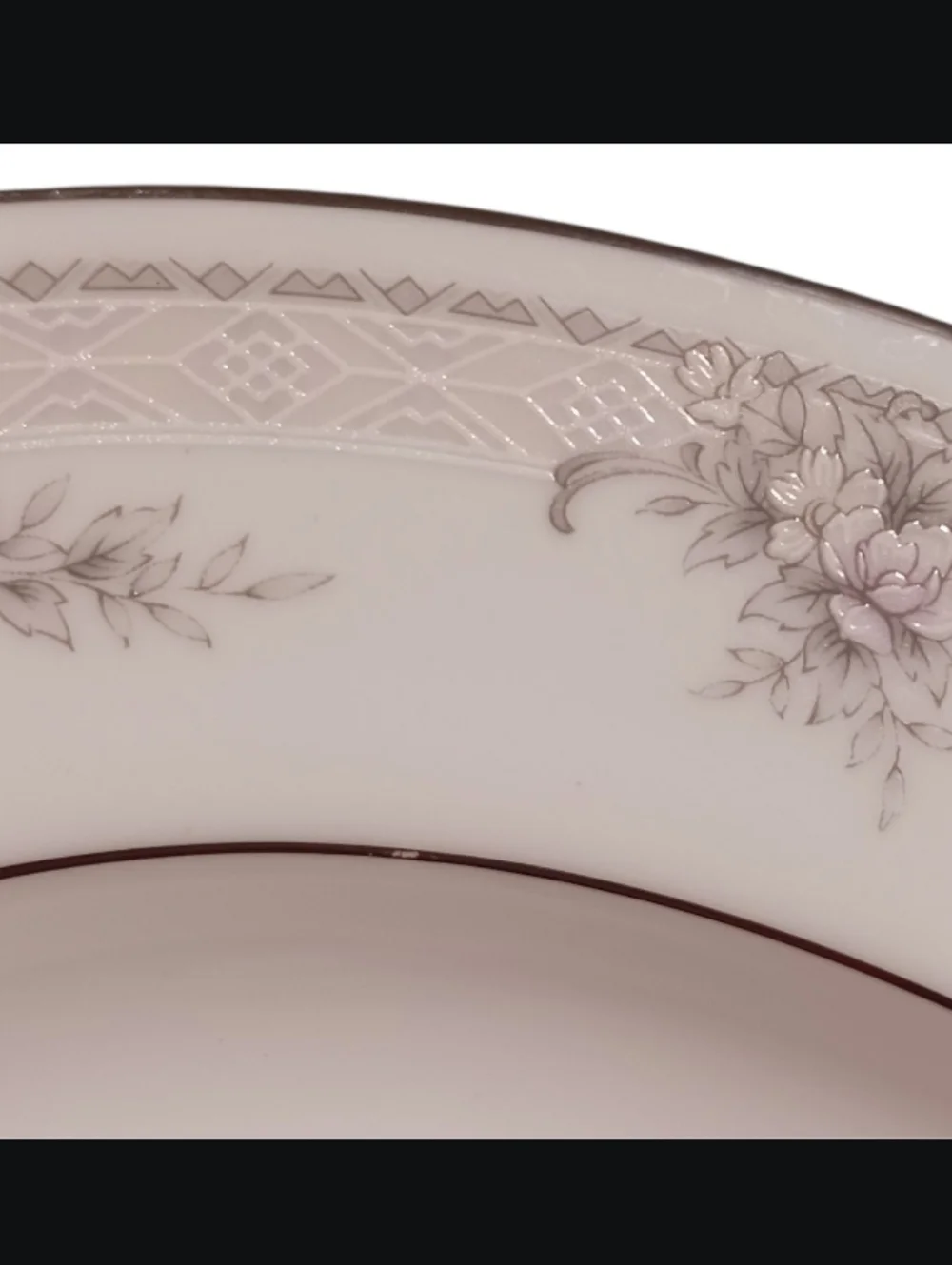 Noritake Legendary Sweet Leilani 3482 Oval Platter Platnium Rim